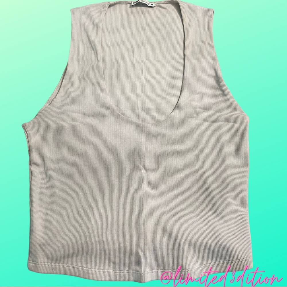 Light Gray Sleeveless Crop Tank
